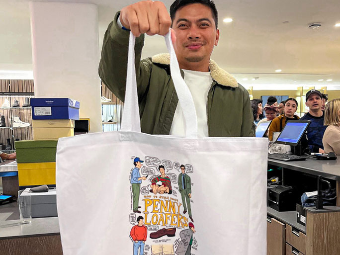 Live printed tote bag at the David Jones Retail Store in Melbourne