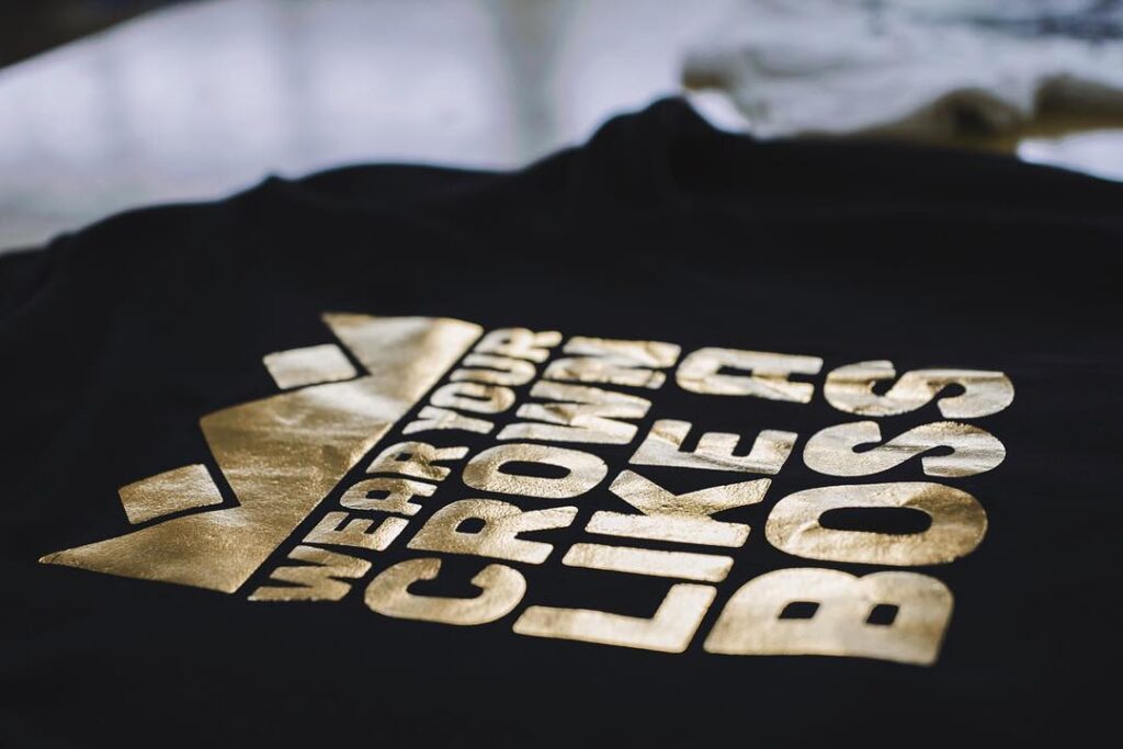 T-Shirt Printing Gold Print